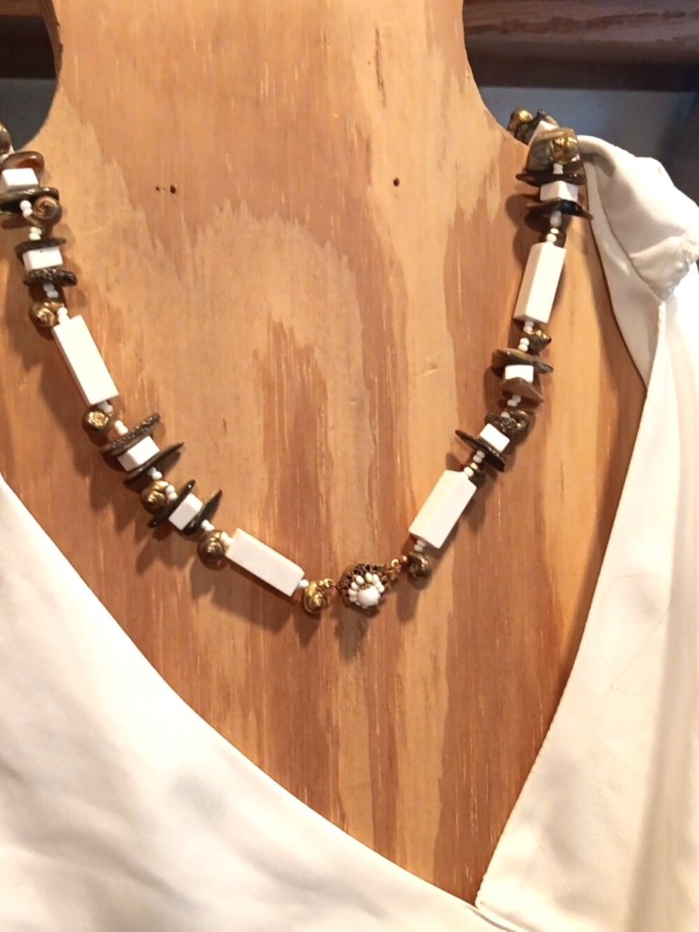 Vtg Miriam Haskell Shell Necklace